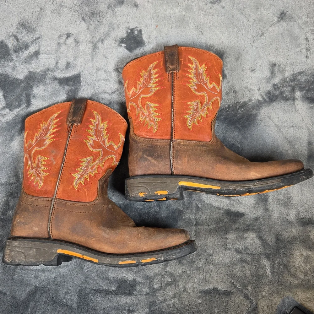 Ariat step out